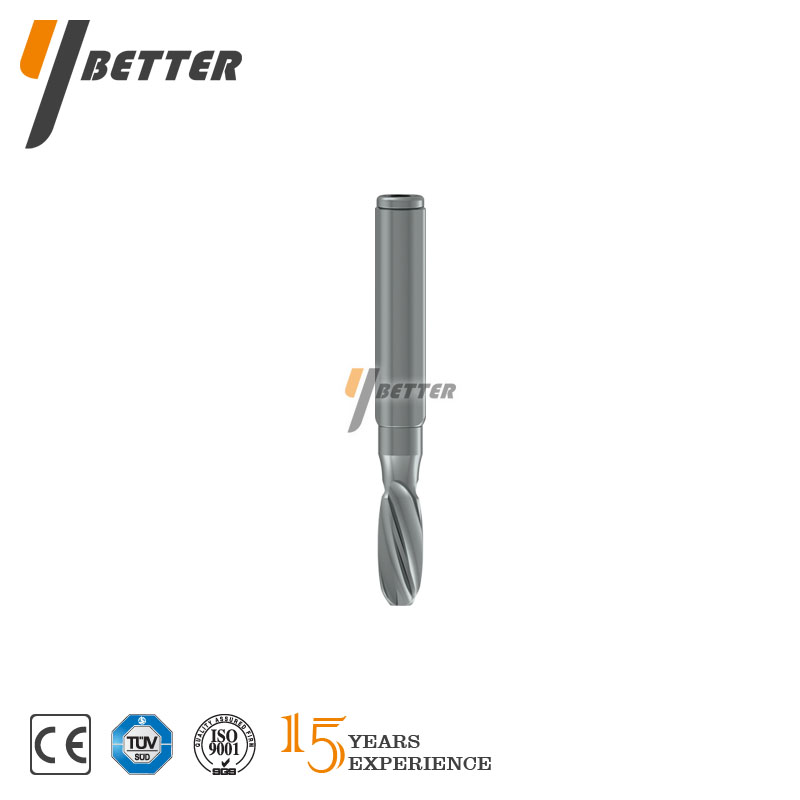 近端鎖釘（刀片釘）